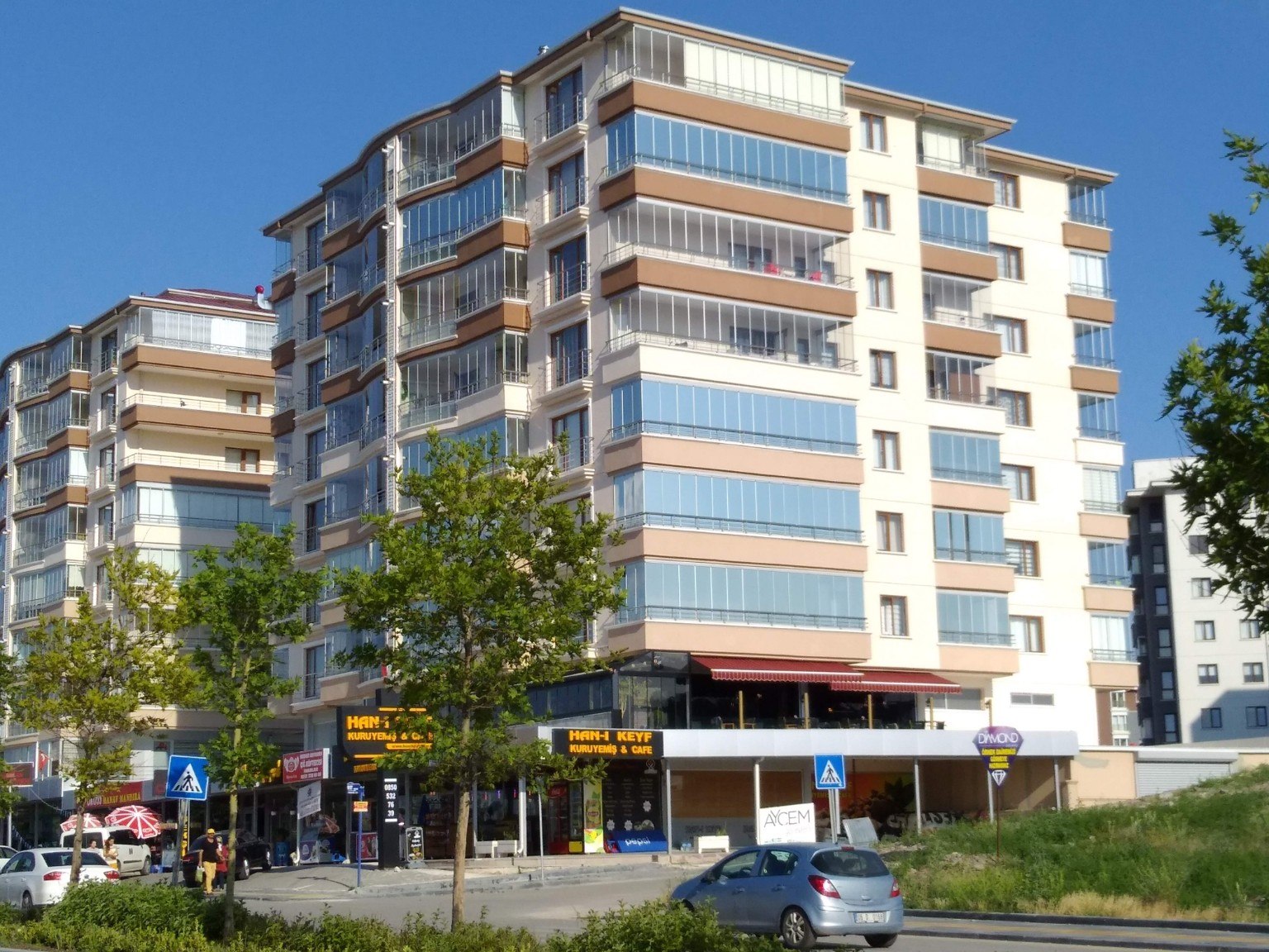 Gölbaşı çok katlı bina cam balkon aynalı cam filmi