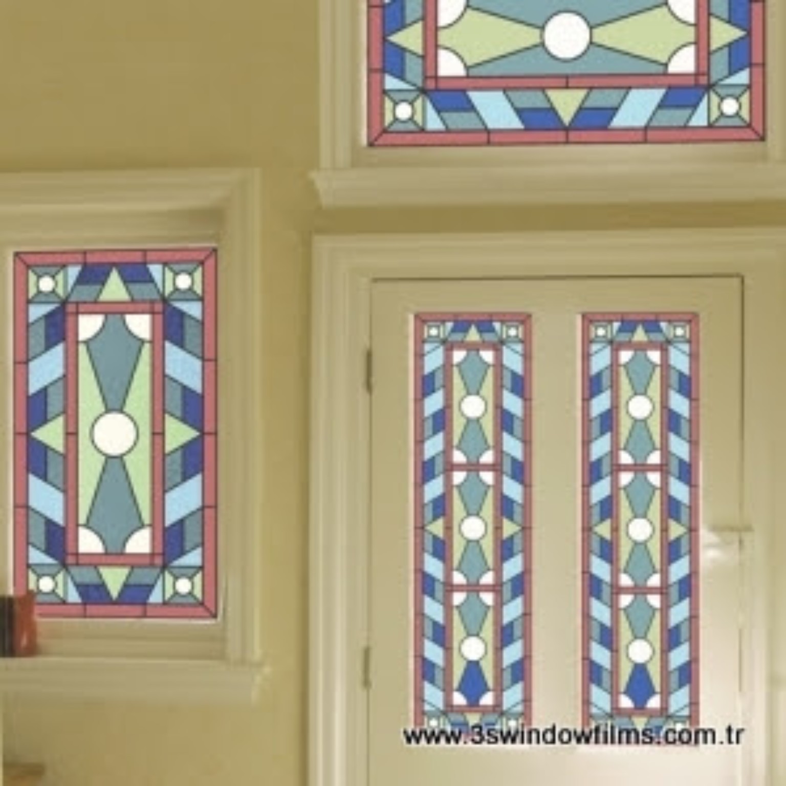 Mavi tonlu vitray cam filmi